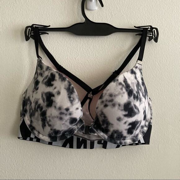 32c Victoria’s Secret pink push-up bra front closure - Picture 1 of 5